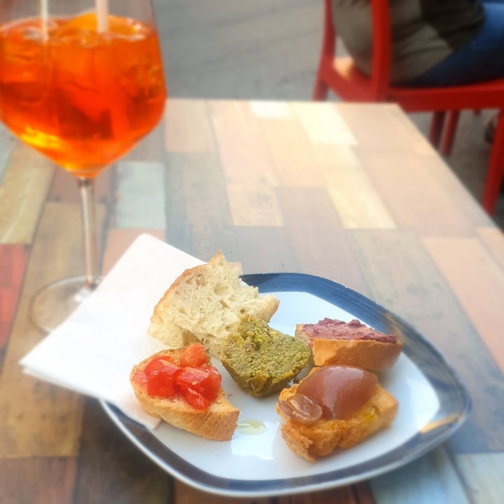 photo of H2NO Aperitivo Vegano shared by @lucyveg83 on  16 Aug 2022 - review