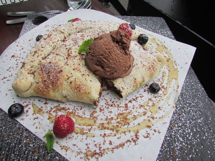 review photo of Virtuous Pie “Sweet dreams” (breakfast calzone) shared by @sistervegans on 16 Jul 2018 - review