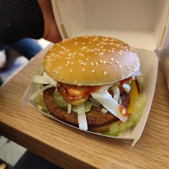 photo of McDonald's 185-187 Oxford Street Double McPlant shared by @sopheen on  23 Jan 2023 - review