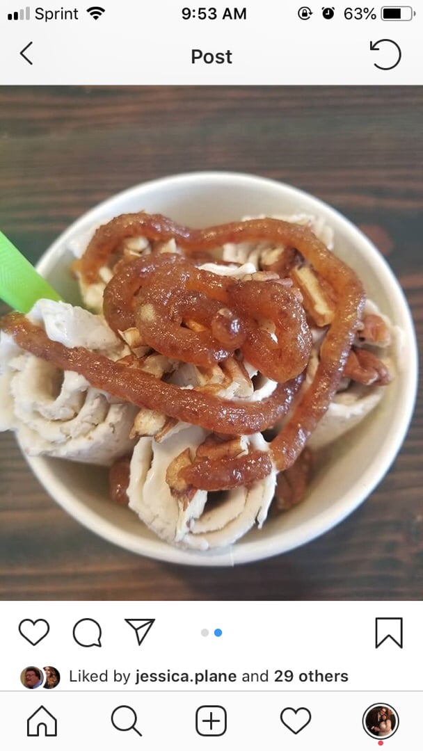 review photo of TIPPI TEAS Butter Pecan Rolled Ice Cream shared by @epvegan on 12 Feb 2019 - review