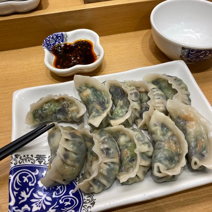 photo of Nom Nom Dumpling 野生松茸素餃 shared by @heppisweetpotato on  17 Dec 2020 - review
