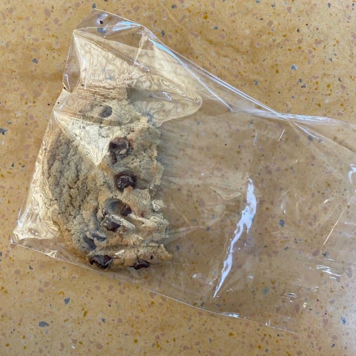 photo of Native Foods Cafe Chocolate Chip Cookie shared by @melnourish on  09 Sep 2021 - review
