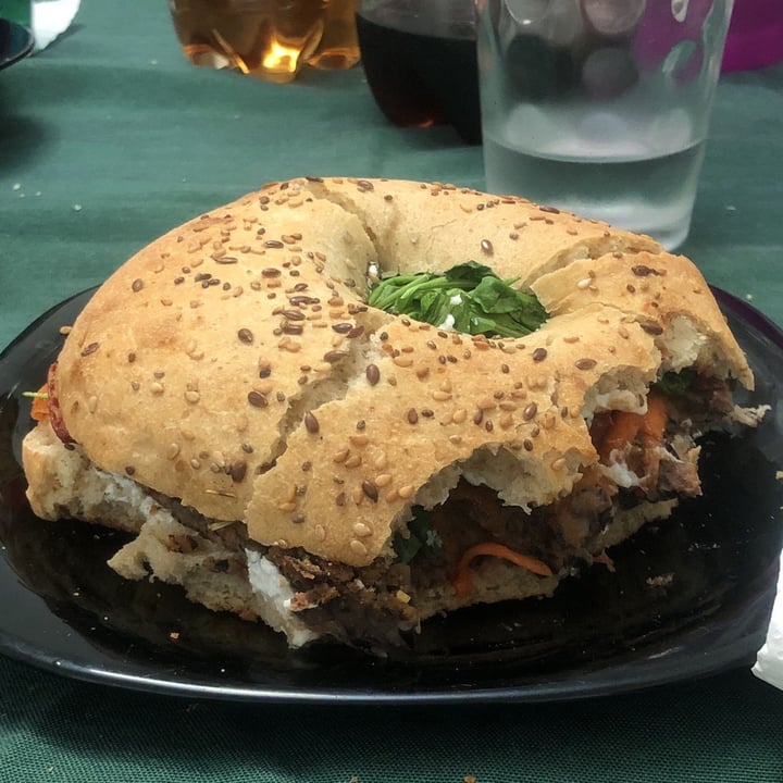 review photo of Para todo gusto (Delivery) Poroto bagel shared by @martulosa on 06 Jun 2022 - review