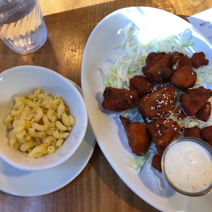 photo of Native Foods Cafe Cauliflower Bites + Buffalo Sauce, Truffle Mac Side shared by @rachelyoritomi on  25 Nov 2019 - review