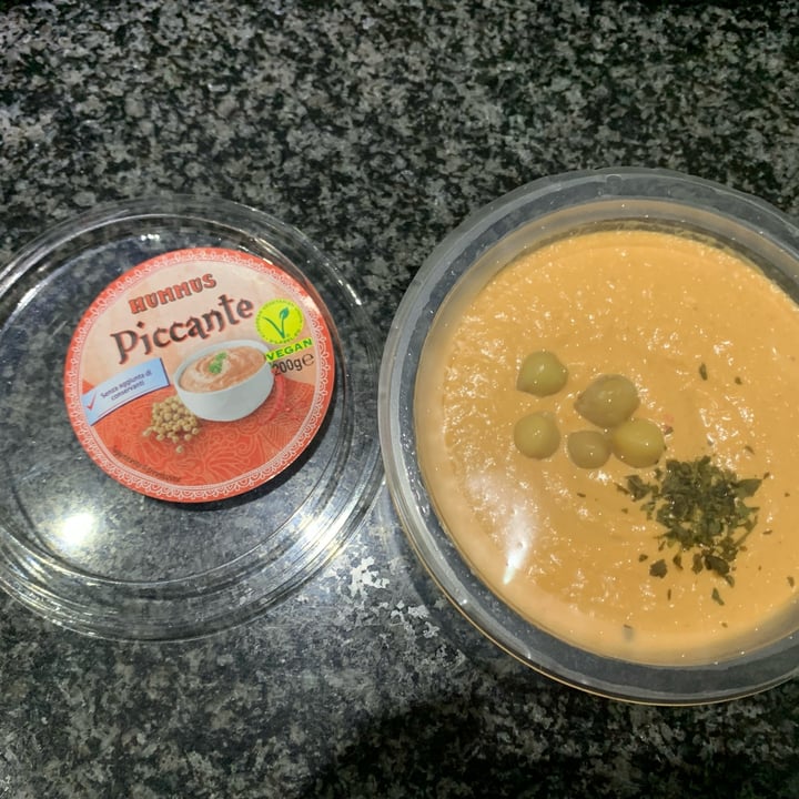 photo of ALDI Hummus piccante shared by @gingercringe on  20 Feb 2022 - review