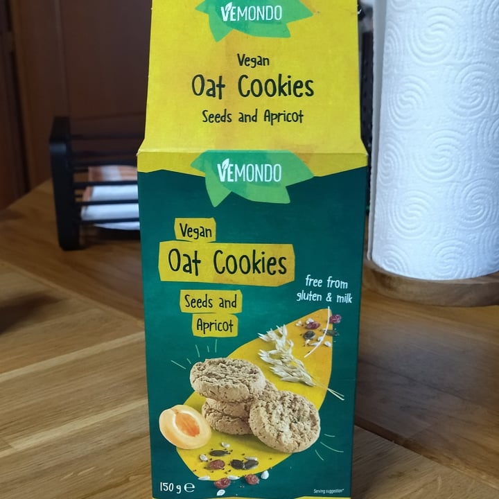 photo of Vemondo Vegan Oat Cookies Seeds and Apricot shared by @valerycarrie on  06 Nov 2021 - review