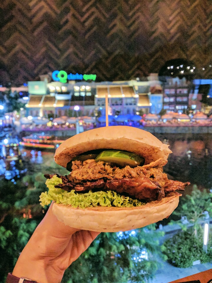 photo of nomVnom Bistro Tempeh Rendang burger shared by @alaine on  23 May 2019 - review