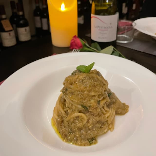Foto do prato “Spaghettone "L. Martelli" con Melanzane e Menta”