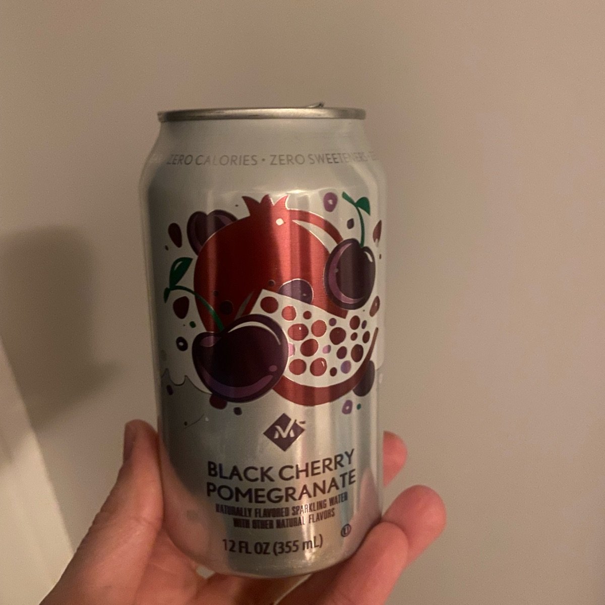 Member's Mark Black Cherry Pomegranate Sparkling Water Reviews abillion