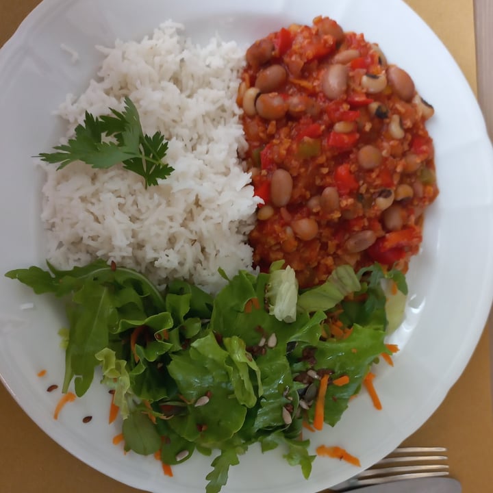 review photo of Da Marco chilli Di Fagioli Rossi E Neri, Con Soia, Peperoni E Riso shared by @martagrese on 30 Jun 2022 - review