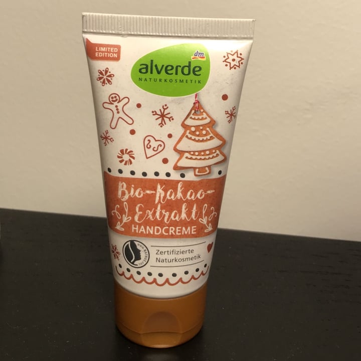 photo of Alverde Naturkosmetik Bio-Kakaoextract Handcreme shared by @cxxxx on  04 Dec 2021 - review