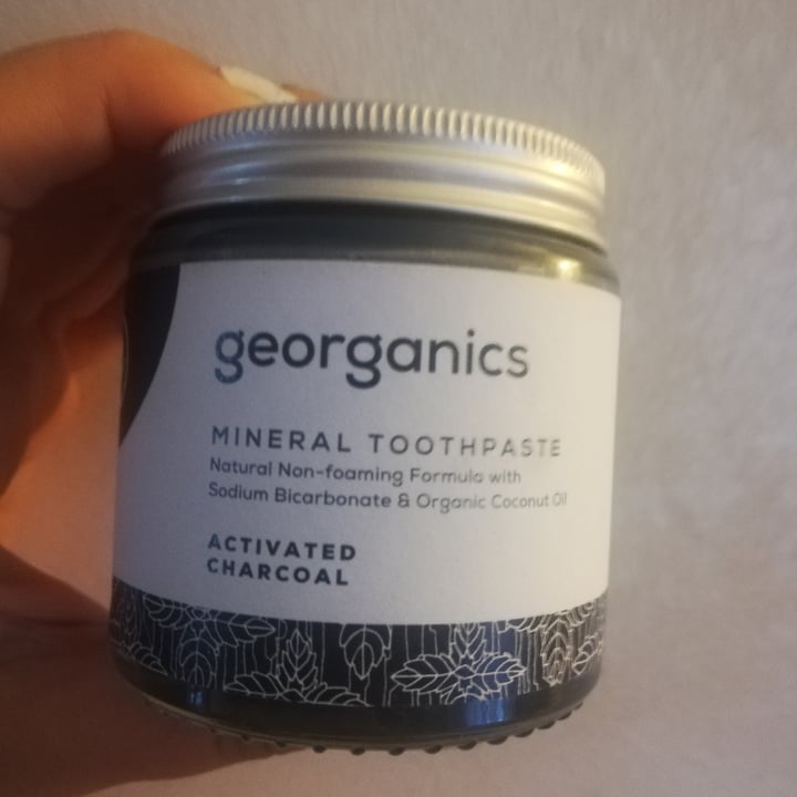 photo of Georganics Activated Charcoal Natural Toothpaste shared by @giorgia99 on  29 Aug 2021 - review