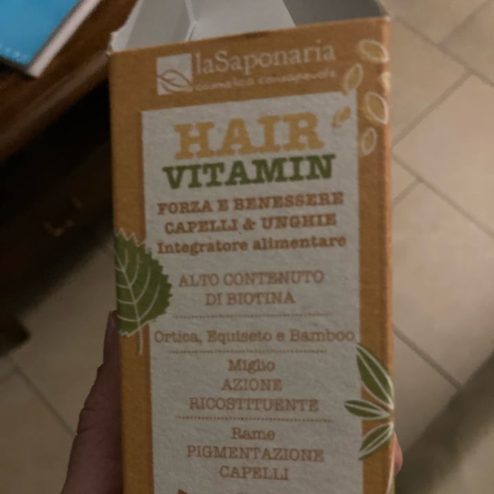 photo of La Saponaria Hair Vitamin Integratore Capelli E Unghie shared by @claaff on  01 Nov 2022 - review