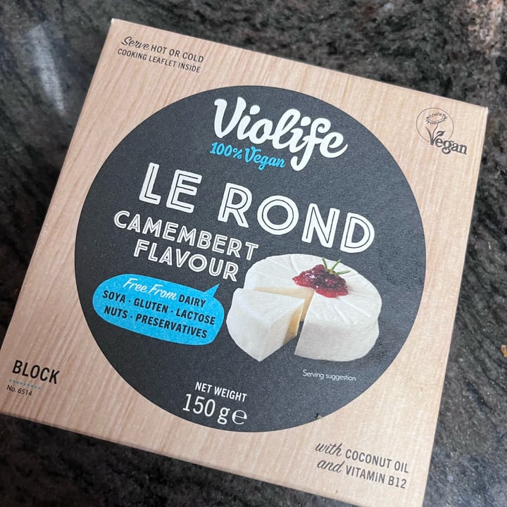 photo of Violife Le Rond Camembert flavour shared by @mariajoseypunto on  23 Sep 2022 - review