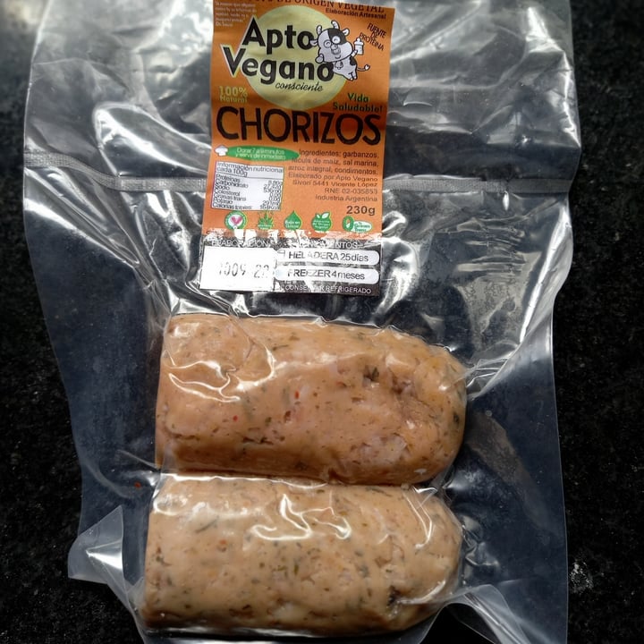 photo of Apto Vegano Consciente Chorizos shared by @vanimomoko on  22 Sep 2022 - review