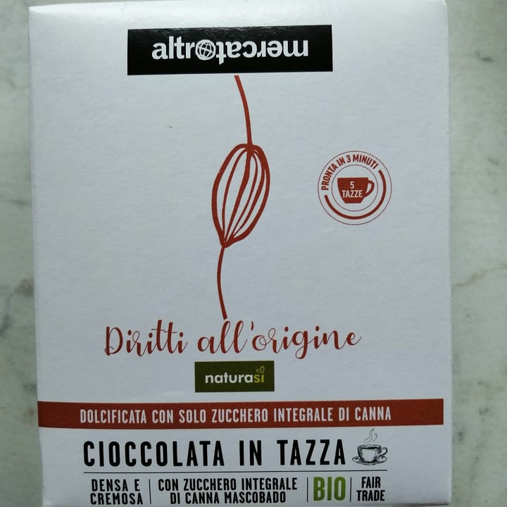 photo of Altro mercato Cioccolata in tazza shared by @fedevegana on  29 Apr 2022 - review