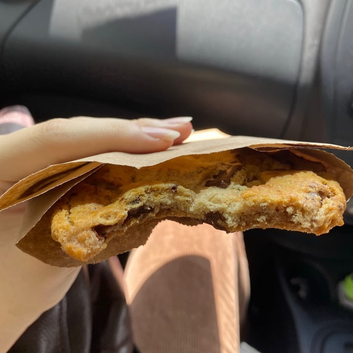 review photo of Plant Kitchen (M&S) Vegan Chocolate cookie shared by @hannahjtan on 21 Jun 2021 - review
