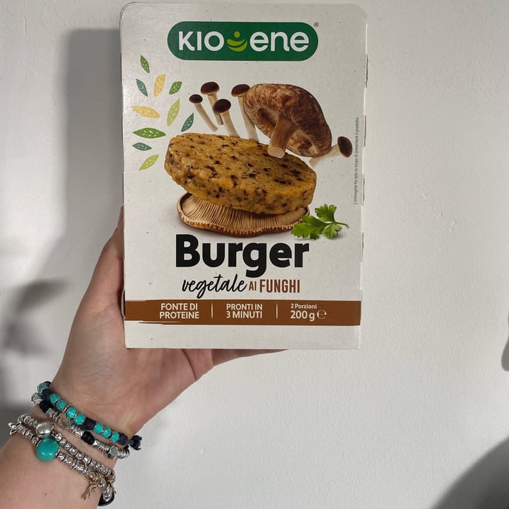 photo of Kioene Burger vegetale ai funghi shared by @ladispensadicilla on  04 Feb 2022 - review