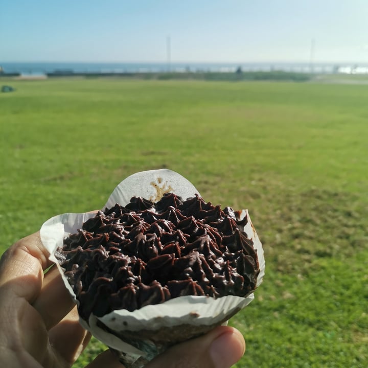 photo of Oranjezicht City Farm - Market Chocolate & Beetroot Muffin shared by @lunascorner on  20 Jun 2022 - review
