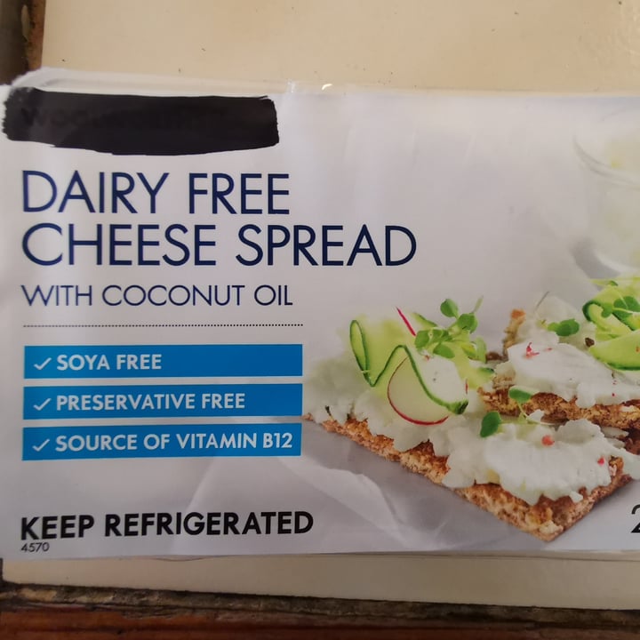 photo of Woolworths Dairy free cream cheese shared by @dahlenehanslo1709 on  15 Mar 2021 - review