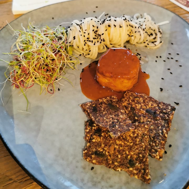 photo of Aquafaba Restaurant & TakeAway Asia tempeh shared by @posataverde on  28 Nov 2022 - review