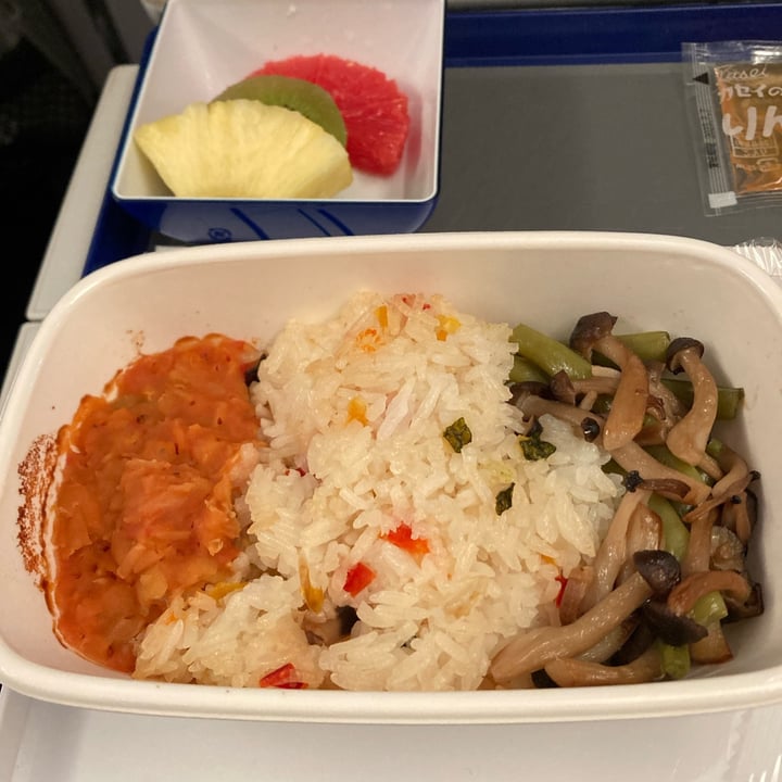 photo of All Nippon Airways (ANA) Inflight Vrgan Meal (2nd) shared by @m13 on  13 Jan 2023 - review