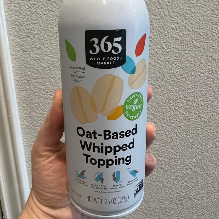 photo of 365 Whole Foods Market Oat Based Whipped Topping shared by @fernandasilveira on  07 May 2022 - review