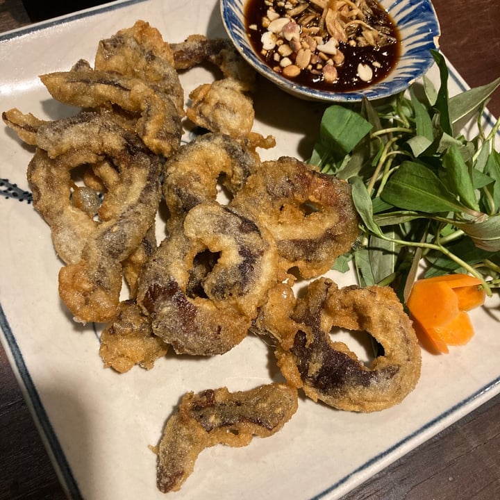 review photo of Here & Now vegetarian restaurant & coffee Deep fried black mushroom with tamarind sauce shared by @gggoveggie on 09 Sep 2020 - review