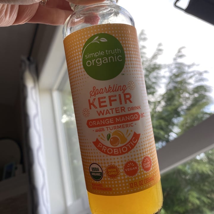 review photo of Simple Truth Sparkling kefir Water Drink Orange Mango With Turmeric shared by @adolence on 03 Apr 2021 - review