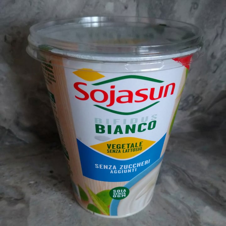 photo of Sojasun Yogurt Bifidus Bianco 400g shared by @walkabout-veg on  11 Nov 2021 - review