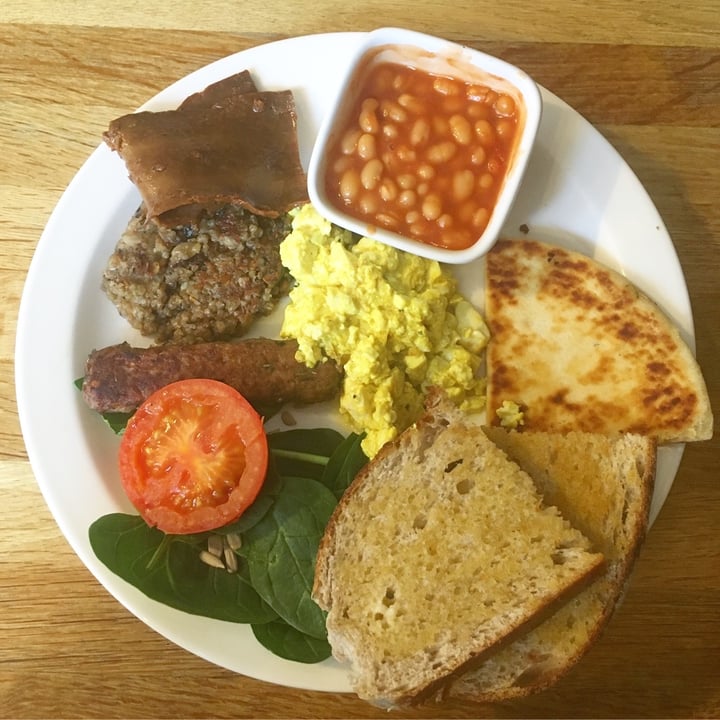 photo of Chapter One Coffee Shop Cooked breakfast shared by @lindadoesvegan on  26 Jan 2020 - review