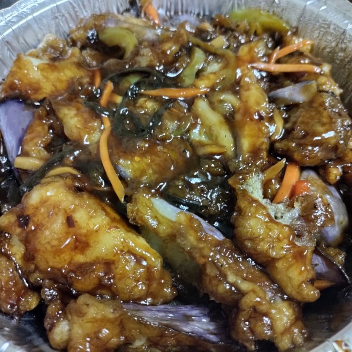 photo of Lotus Pond Vegetarian Restaurant Chili Eggplant Szechuan Style shared by @mikebroadhead on  09 Dec 2021 - review