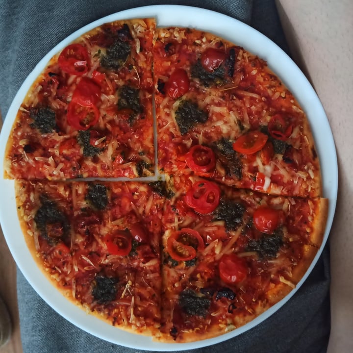 review photo of Ristorante (Dr. Oetker) Pizza Margherita Pomodori shared by @arantzagates on 23 Sep 2021 - review