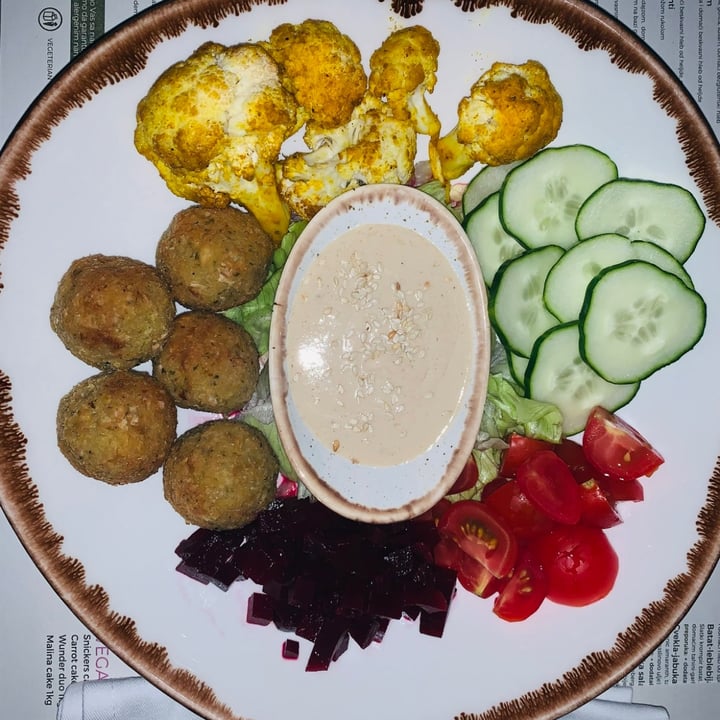 review photo of Bemata 2 Vege bowl shared by @thatannoyingvegan on 23 Jul 2022 - review
