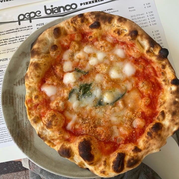 photo of Pepe Bianco Margherita vegan shared by @lukketto on  13 Jul 2022 - review