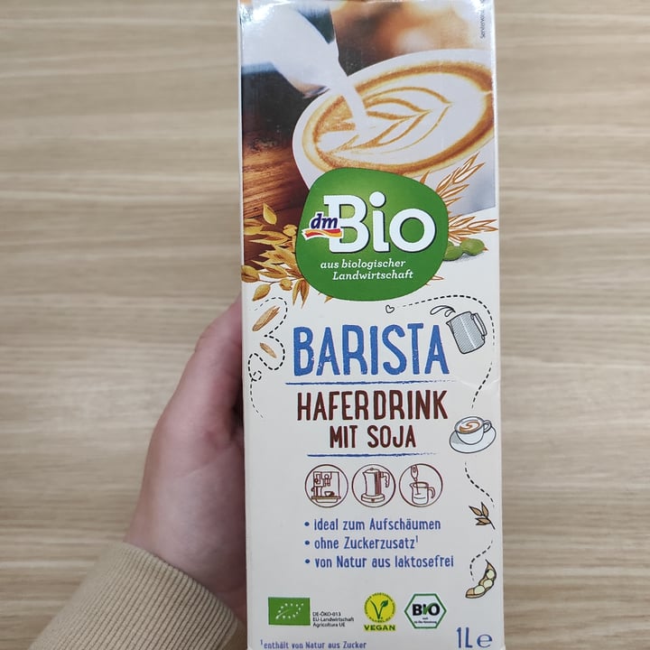 review photo of dmBio Barista Haferdrink mit Soja shared by @virtualparticle on 22 Feb 2021 - review