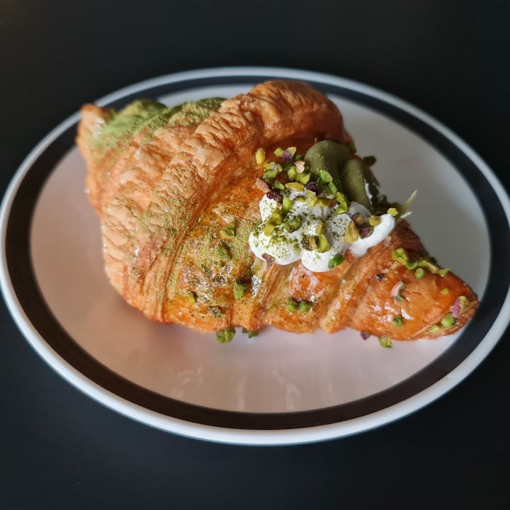 photo of Oh My Days Vegan Cafe Matcha and Pistachio Croissant shared by @ed8080 on  25 Jul 2021 - review