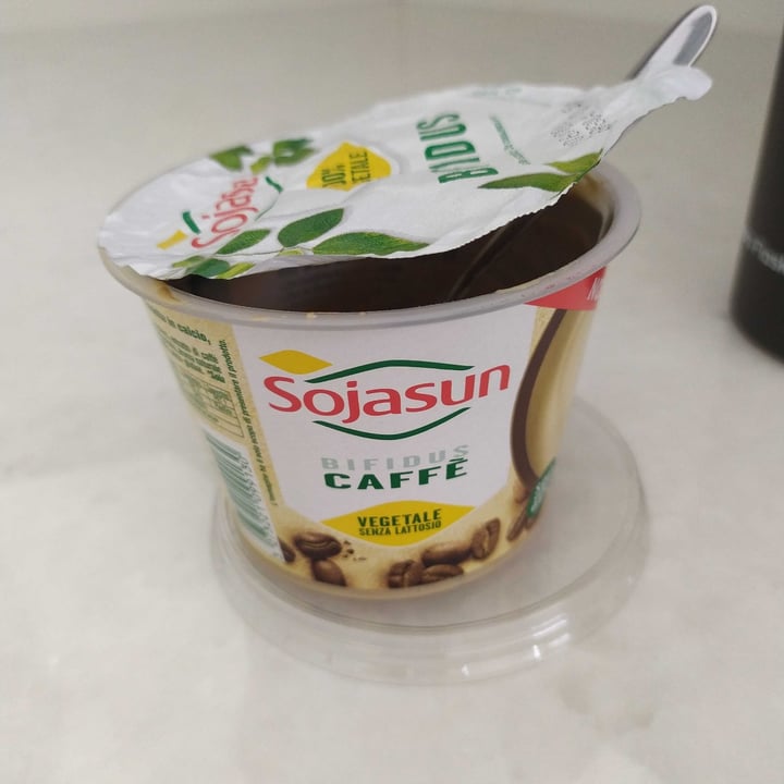 review photo of Sojasun yogurt caffè shared by @camibonaldi on 30 May 2022 - review