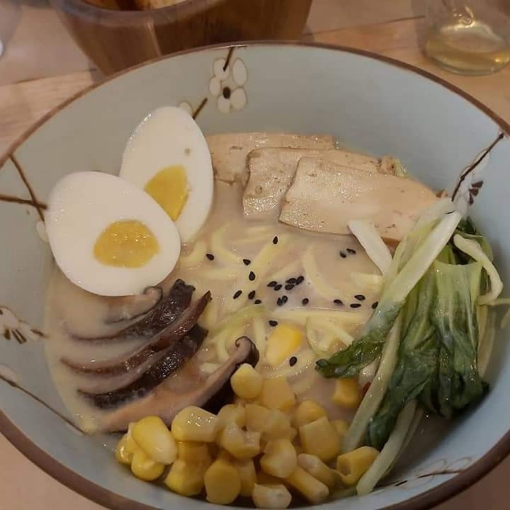 review photo of Mandarina Plant Based Kitchen Ramen con huevo y curry shared by @mimivi on 28 Nov 2020 - review