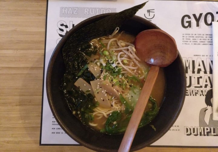 photo of Asian Ways (Paralelo) Ramen Vegetal shared by @simpaties on  08 Feb 2020 - review