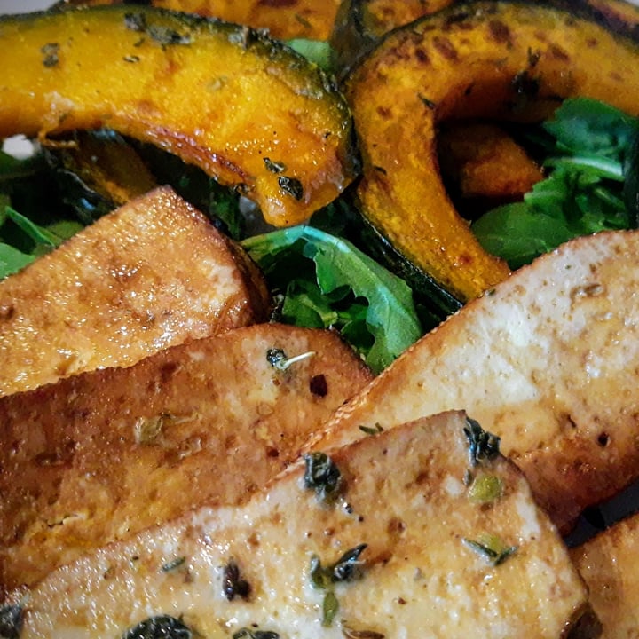 photo of Vemondo  Tofu Affumicato shared by @mediamenteveg on  23 Sep 2022 - review