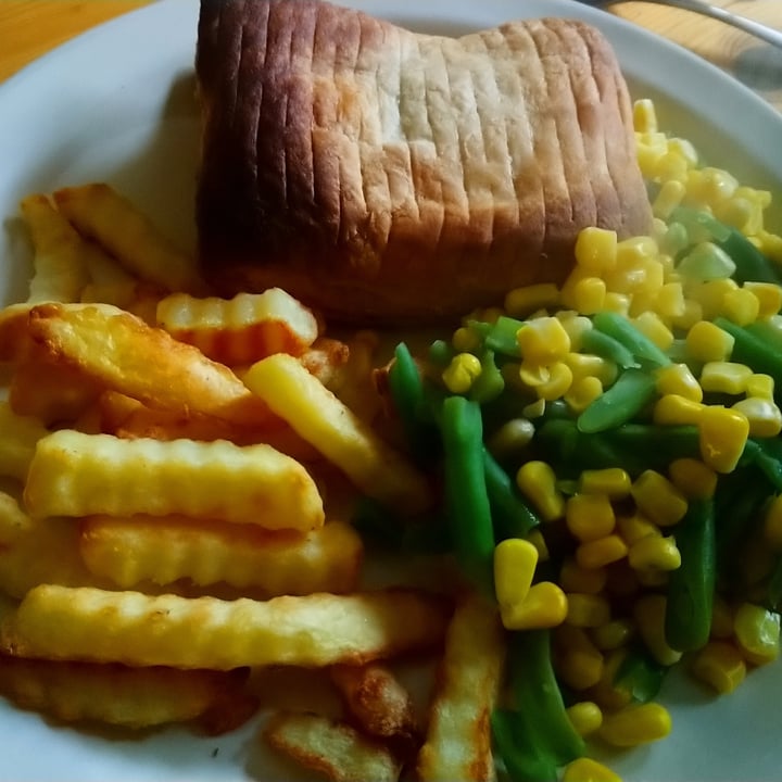 review photo of no steak bake Plant Menu No Steak Bake shared by @syeborg on 15 May 2020 - review