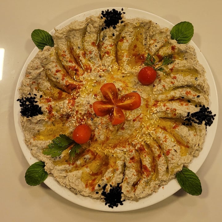 photo of Kebab Faruk - Comida Árabe Babaganush shared by @futureisavegan on  07 Sep 2022 - review