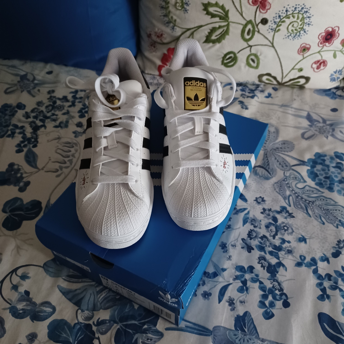 Adidas Superstar J Reviews | abillion