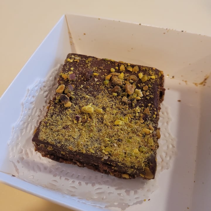 photo of Lilac Oak Very Fudgy Raw Brownie shared by @byobottlesg on  11 Jul 2022 - review