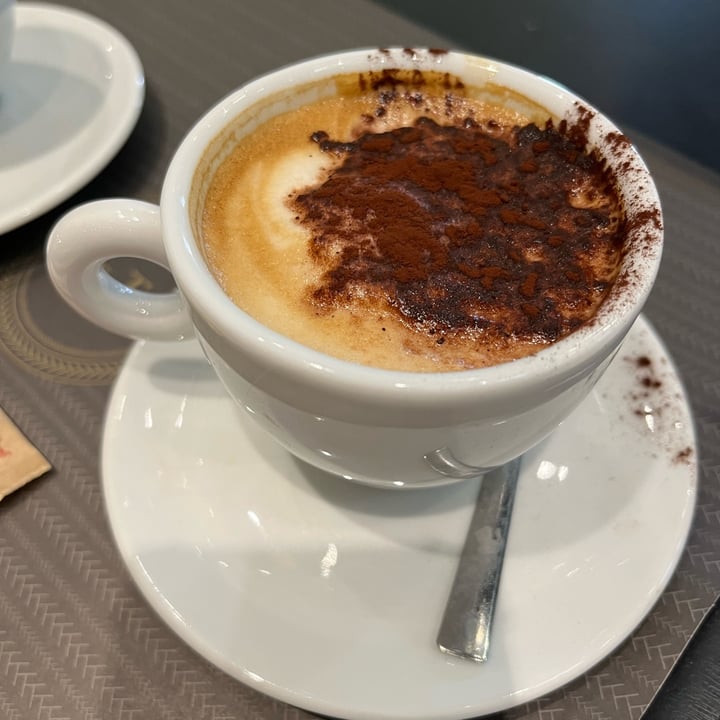 photo of VyTA Milano Centrale Cappuccino con latte di soia shared by @faust on  17 Jul 2022 - review