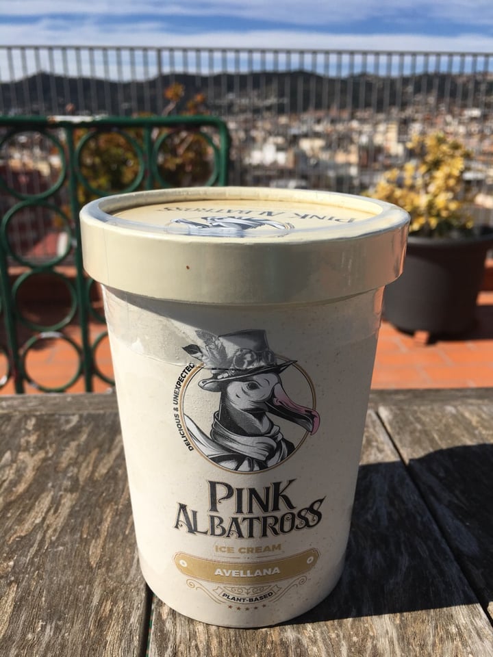 review photo of Pink Albatross Helado De Avellanas shared by @lupiarana on 07 Mar 2020 - review
