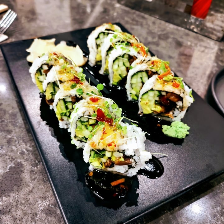 photo of Beyond Sushi (W 37th Street) Ube crunch roll shared by @stevenneoh on  24 Sep 2022 - review