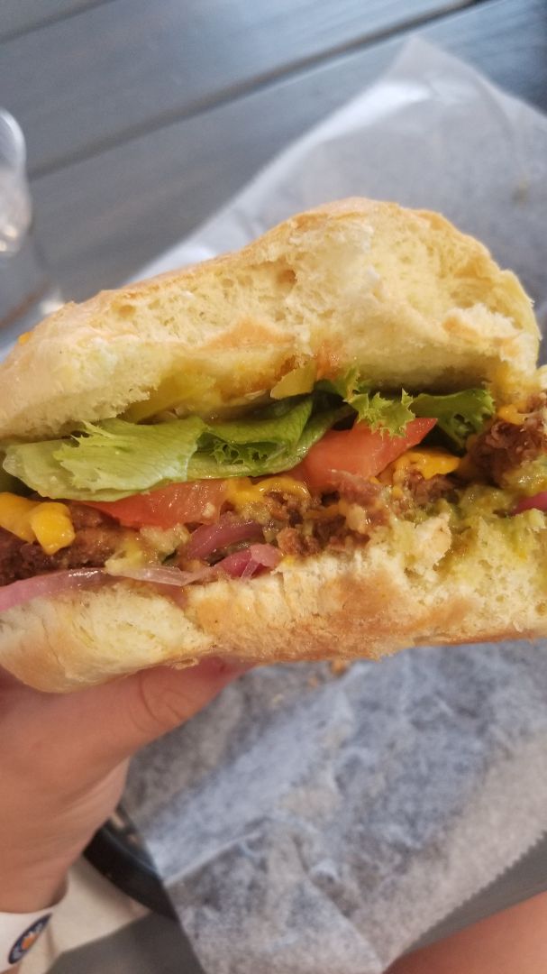 review photo of Meta Burger Supernova Burger shared by @chrissydinardo on 13 Sep 2018 - review