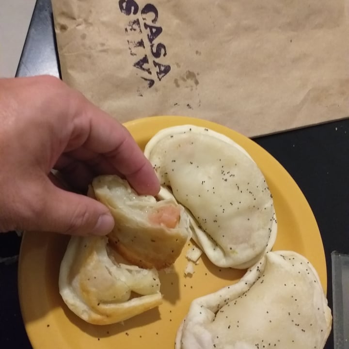 photo of CasaSelva Empanadas Veganas de Jamon Y Queso shared by @mauroogido on  22 Sep 2021 - review